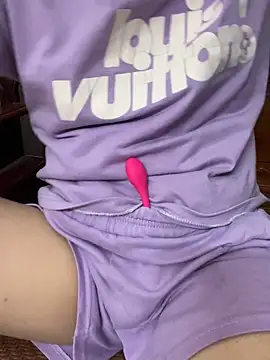 Yinini online show from 05/03/26, 01:39
