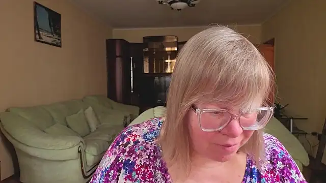 Snapshot of Emma_Eclipsee chatting on 02/09/26, 07:34 Emma Eclipsee online show from 02/09/26, 07:34