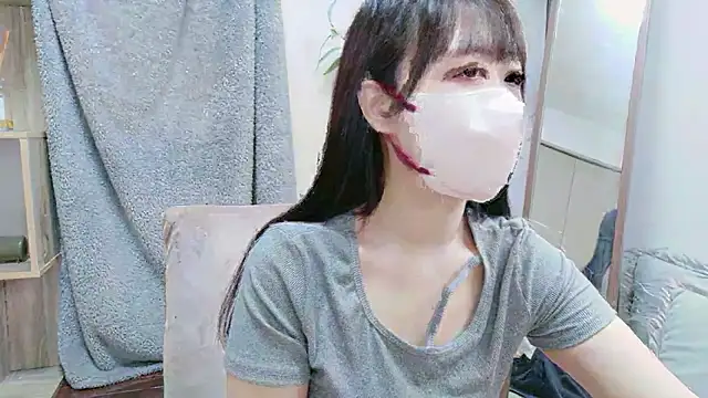 Snapshot of Himari_162 chatting on 07/04/26, 04:29 Himari 162 online show from 07/04/26, 04:29