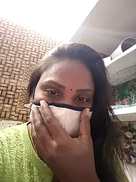 Snapshot of Tamil_Hot_Nisha chatting on 02/11/26, 05:07 Tamil Hot Nisha online show from 02/11/26, 05:07