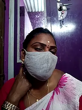 Tamil Hot Nisha online show from 04/13/26, 04:34