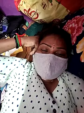 Tamil Hot Nisha online show from 04/14/26, 04:46