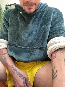 Piratee666 online show from 04/07/26, 07:31