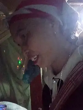 Snapshot of lena-cute chatting on 02/13/26, 10:00 lena-cute online show from 02/13/26, 10:00