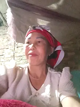 Snapshot of lena-cute chatting on 02/17/26, 11:33 lena-cute online show from 02/17/26, 11:33