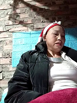 Snapshot of lena-cute chatting on 02/19/26, 06:48 lena-cute online show from 02/19/26, 06:48