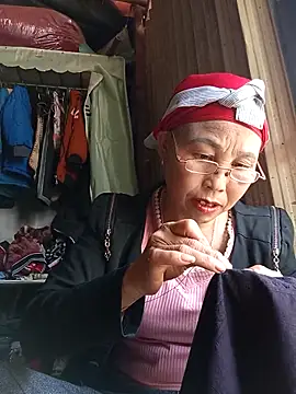 Snapshot of lena-cute chatting on 02/27/26, 01:16 lena-cute online show from 02/27/26, 01:16