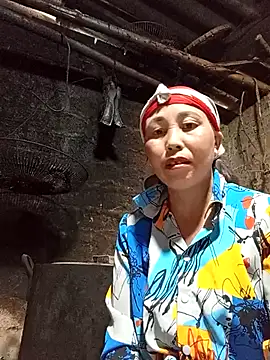 Snapshot of lena-cute chatting on 03/04/26, 03:01 lena-cute online show from 03/04/26, 03:01