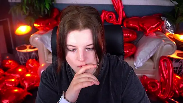 KristiFoxy online show from 02/04/26, 01:28