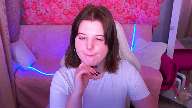 KristiFoxy online show from 04/06/26, 05:30