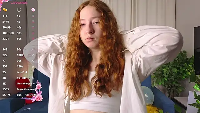 Snapshot of MaraButtrey chatting on 02/17/26, 01:24 MaraButtrey online show from 02/17/26, 01:24