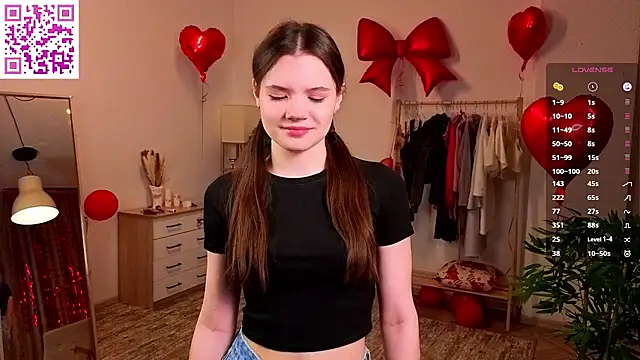 Snapshot of MirthaZien chatting on 02/20/26, 01:02 MirthaZien online show from 02/20/26, 01:02