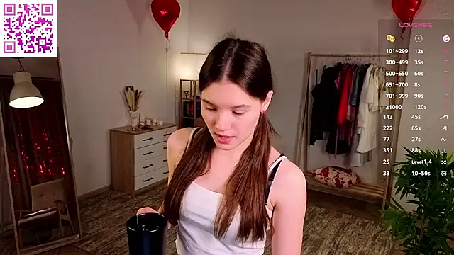 Snapshot of MirthaZien chatting on 03/03/26, 01:01 MirthaZien online show from 03/03/26, 01:01