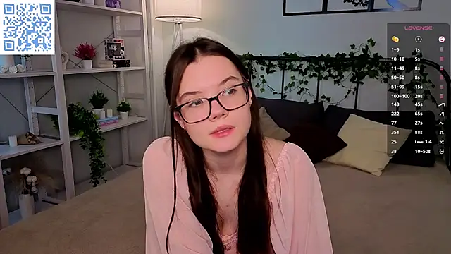 MirthaZien online show from 04/10/26, 01:11