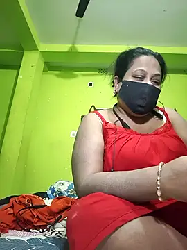 06Rozi online show from 02/18/26, 06:37