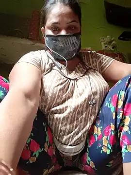 06Rozi online show from 04/19/26, 01:05