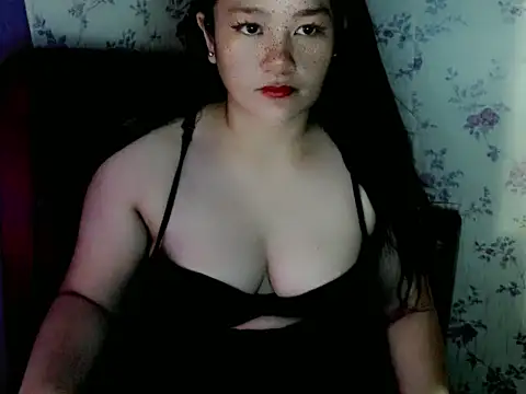 UrLovelyWetPussy online show from 04/14/26, 11:16
