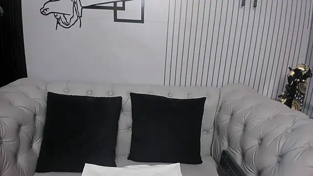 Snapshot of sophie_bonny chatting on 02/14/26, 11:18 sophie bonny online show from 02/14/26, 11:18