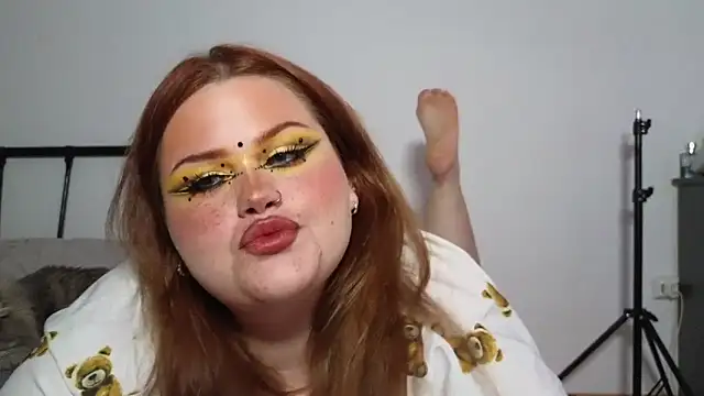 Gloria Thomas online show from 04/02/26, 02:09