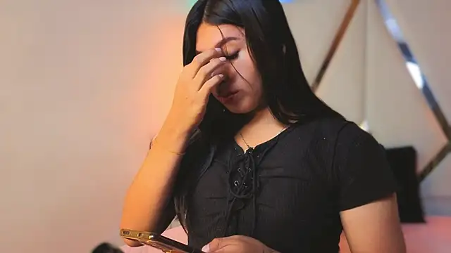 MeelFox online show from 04/08/26, 01:00