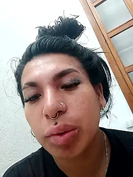 MeelFox online show from 04/15/26, 12:34