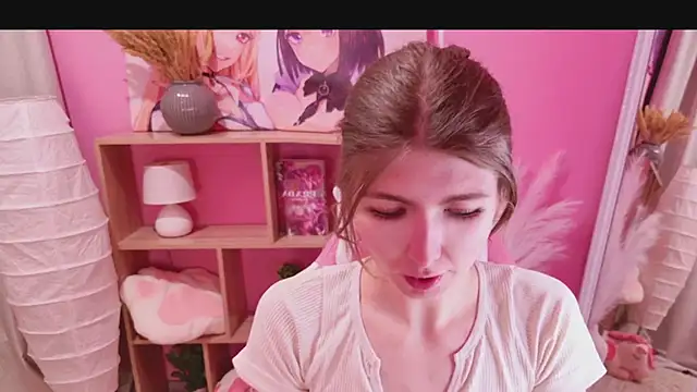 Snapshot of Bubble_Chloe chatting on 02/06/26, 05:23 Bubble Chloe online show from 02/06/26, 05:23