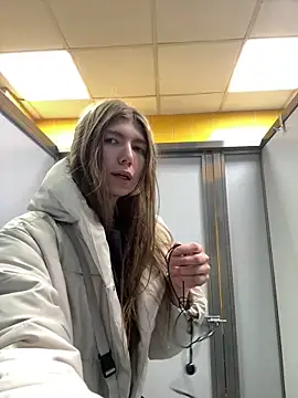 Snapshot of Bubble_Chloe chatting on 02/15/26, 03:20 Bubble Chloe online show from 02/15/26, 03:20