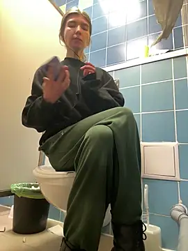 Snapshot of Bubble_Chloe chatting on 02/24/26, 02:26 Bubble Chloe online show from 02/24/26, 02:26