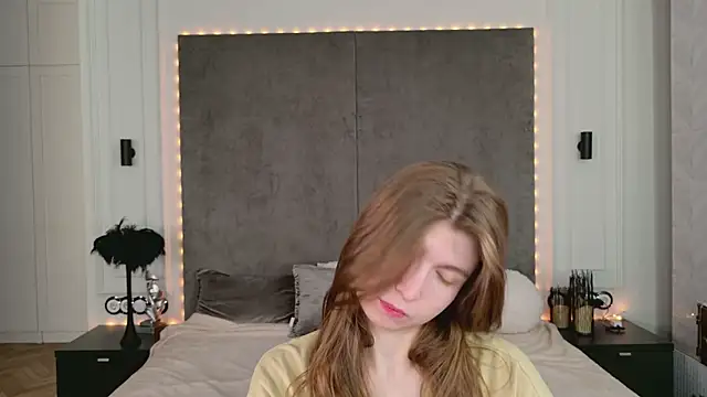 Bubble Chloe online show from 03/28/26, 02:16