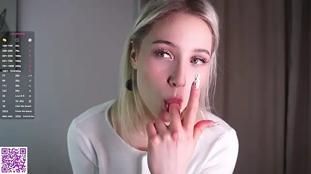 Snapshot of Nianelo chatting on 02/26/26, 09:03 Nianelo online show from 02/26/26, 09:03