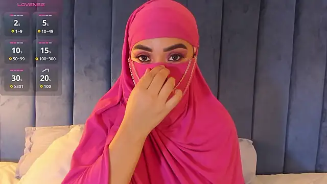 Snapshot of fatimarab__ chatting on 02/19/26, 03:35 fatimarab online show from 02/19/26, 03:35