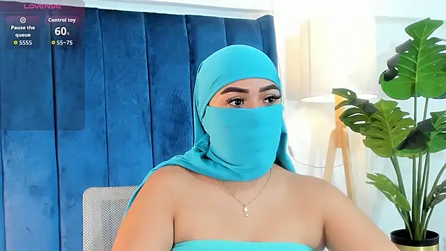 fatimarab   online show from 04/11/26, 03:22