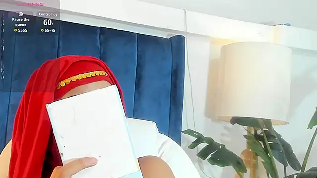 fatimarab   online show from 04/21/26, 03:35