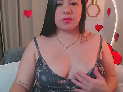 Snapshot of isabum_ chatting on 02/16/26, 03:41 isabum online show from 02/16/26, 03:41