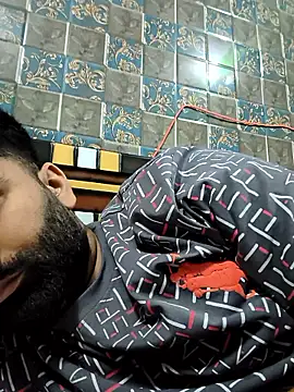 MrCurioX online show from 04/11/26, 02:32