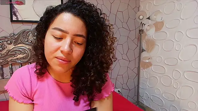 meganrousx online show from 03/25/26, 01:06