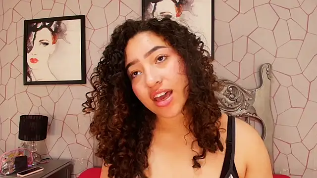 meganrousx online show from 04/18/26, 01:15