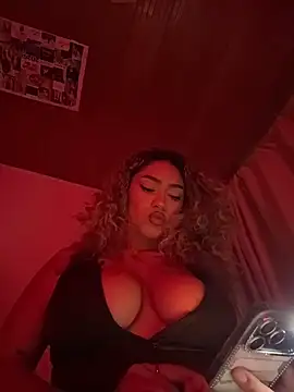 Maddy Beluci online show from 04/07/26, 02:34