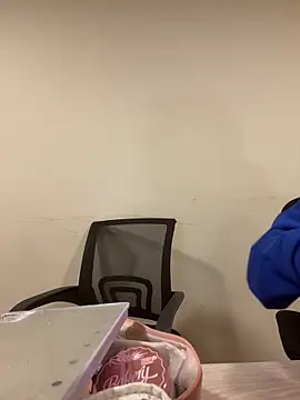 Sara Fernandez  online show from 03/19/26, 02:10