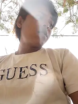 Decent girl01 online show from 02/06/26, 11:57