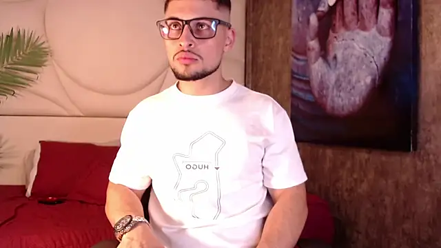 valenssio moretti online show from 03/24/26, 04:06