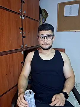 valenssio moretti online show from 03/28/26, 02:22