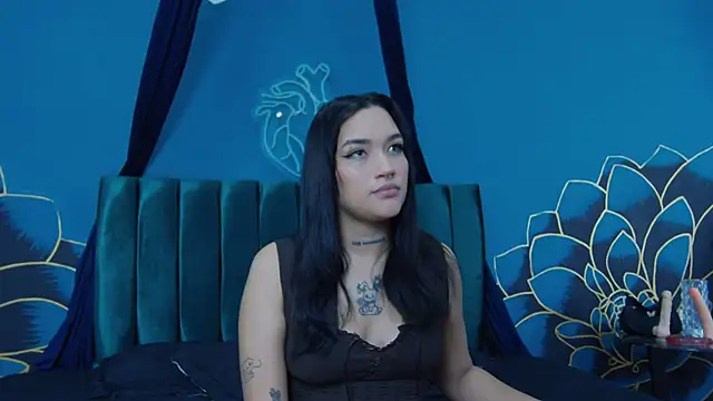 valery-vixen2 online show from 02/20/26, 12:16