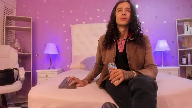 Goldentemptation  online show from 03/06/26, 07:54