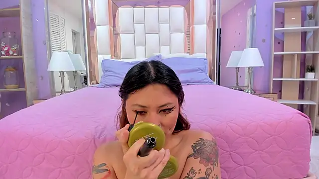 Goldentemptation  online show from 06/01/26, 07:48