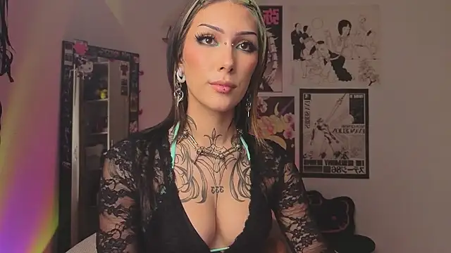 Snapshot of poison_dafne chatting on 02/19/26, 12:39 poison dafne online show from 02/19/26, 12:39