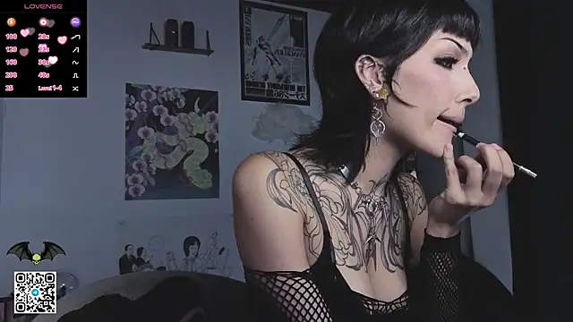 Snapshot of poison_dafne chatting on 07/04/26, 07:31 poison dafne online show from 07/04/26, 07:31
