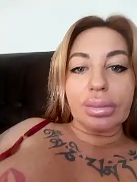 MiaMooly online show from 02/11/26, 12:32