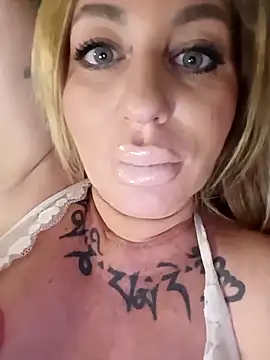 MiaMooly online show from 03/11/26, 07:31