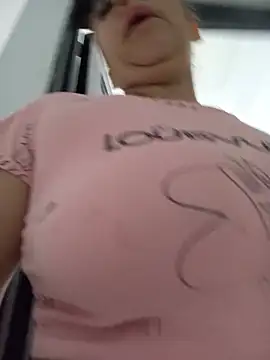 Snapshot of -Serena_ chatting on 07/04/26, 01:28 -Serena online show from 07/04/26, 01:28